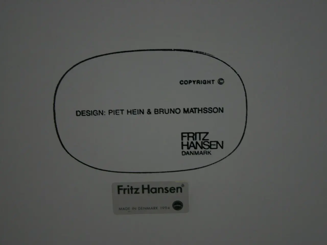 Billede 3 - Spisebord.