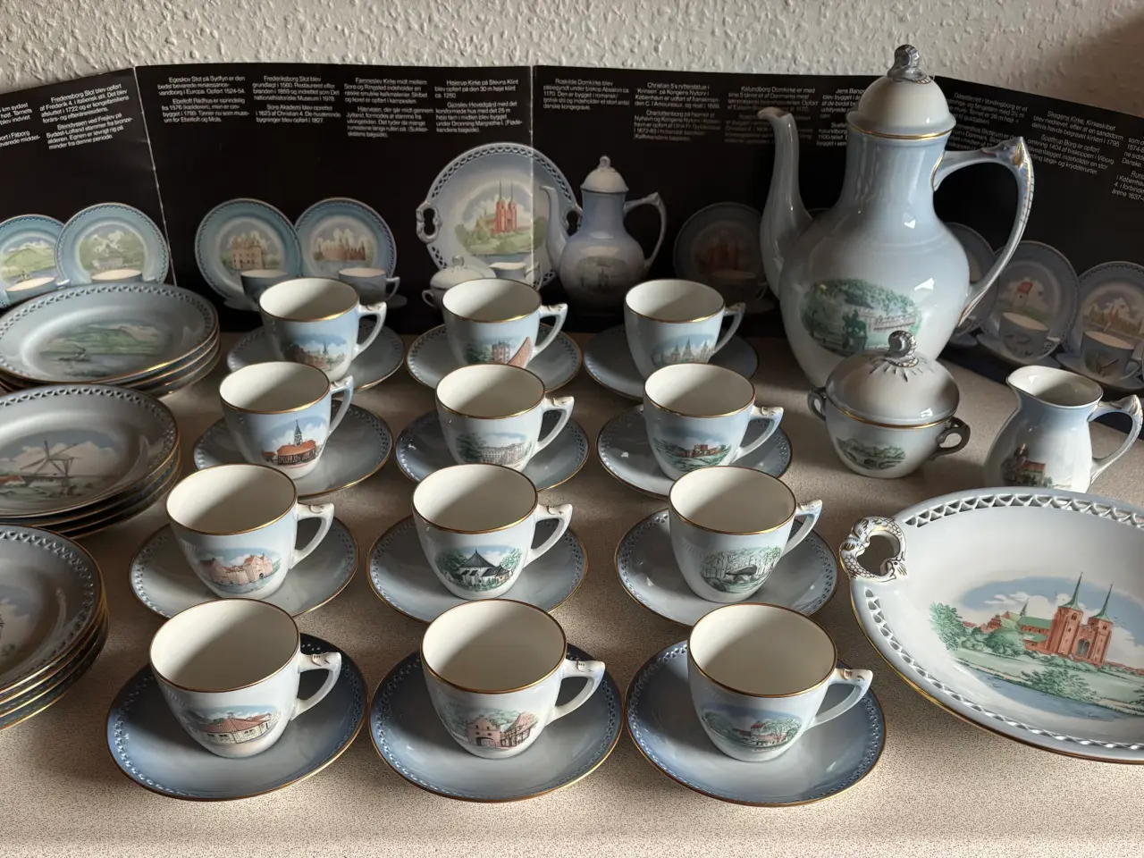 Billede 1 - Bing og Grøndahl kaffestel