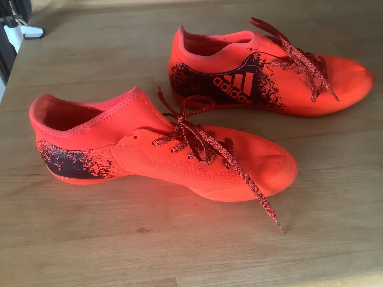 Billede 2 - Adidas træningssko - str 43 - 🤾♂️🤾♀️