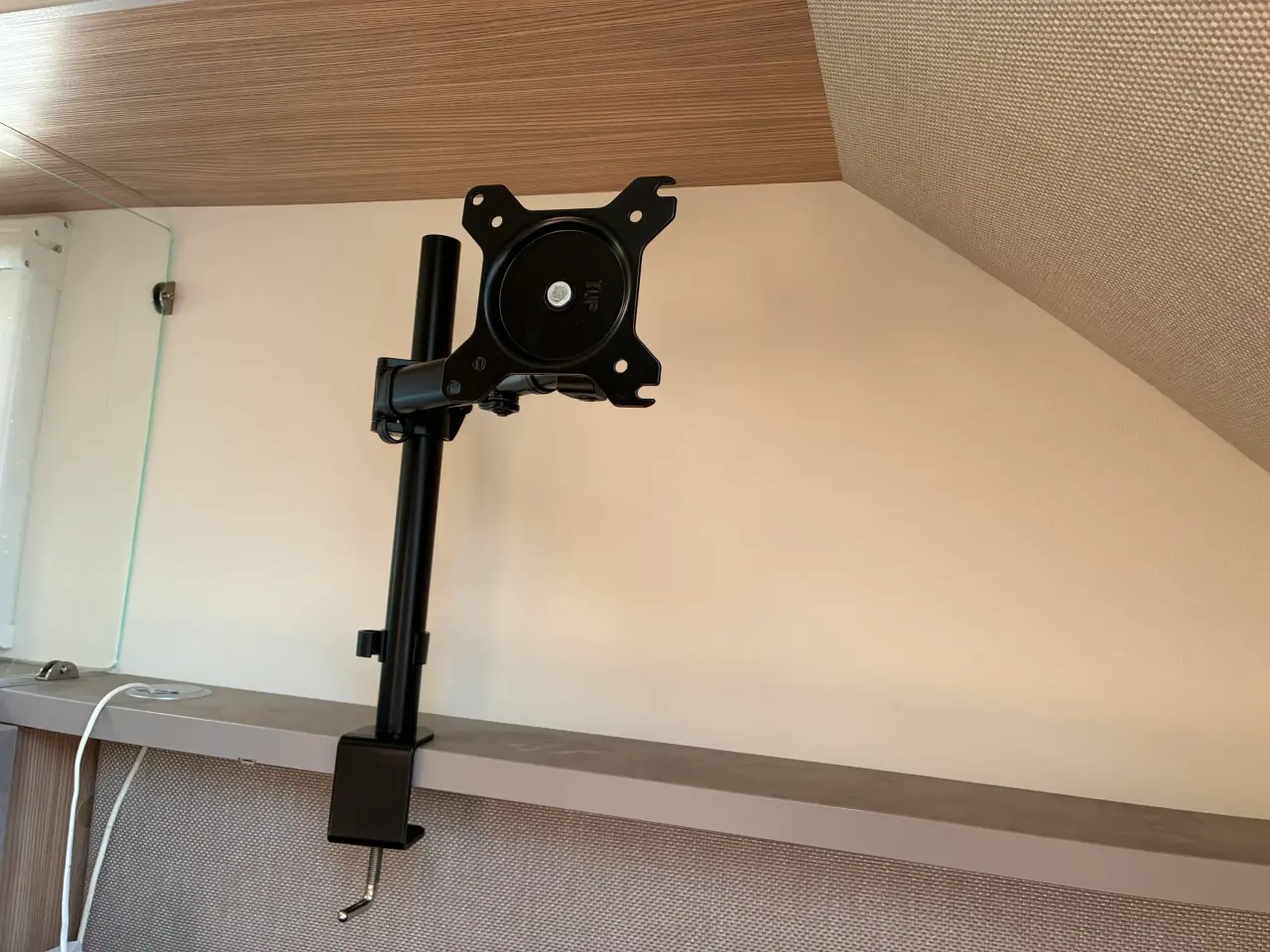 Billede 2 - TV ophæng Til Hylde