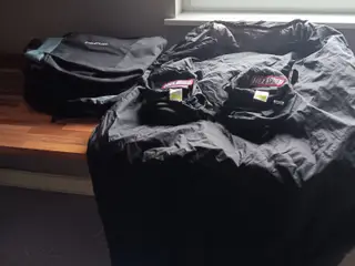 2 Cykletasker og 2 lette soveposer