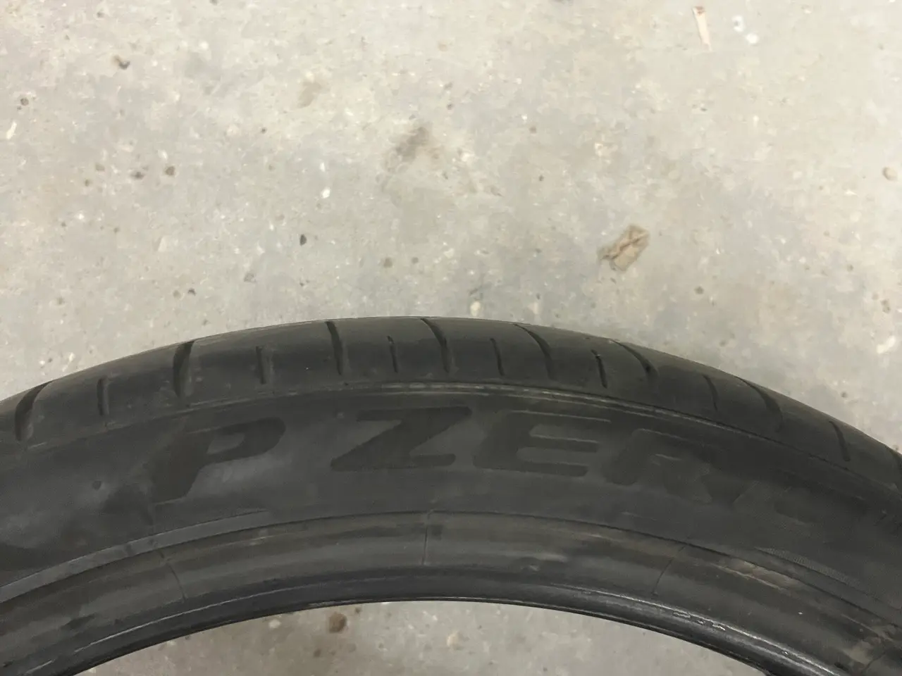 Billede 2 - Tesla model y 275/35/r21 pirelli p zero