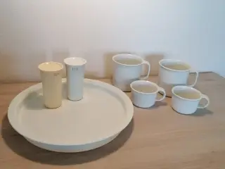 Tupperware sæt, drejebakke/ salt og peber/ kopper