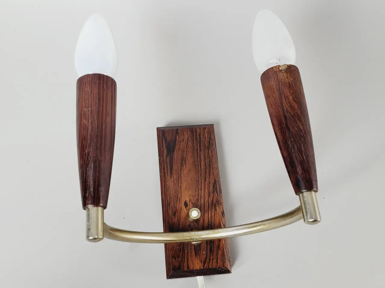 Billede 7 - ⭐️· Elegant vintage væglampe i palisander og messi