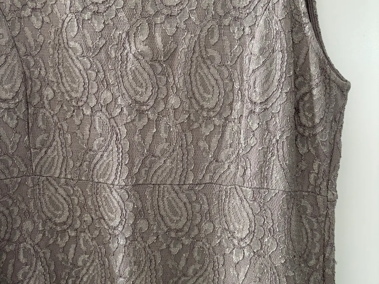 Billede 3 - Cream kjole str m