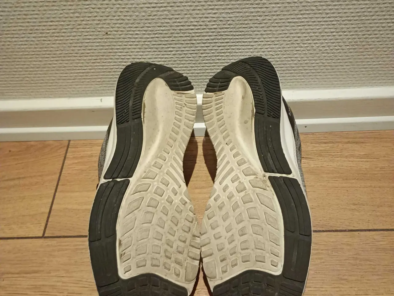 Billede 3 - Fine sneakers, ENDURANCE, str. 40.