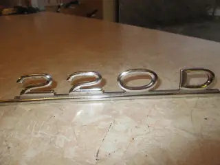 Mercedes Emblem
