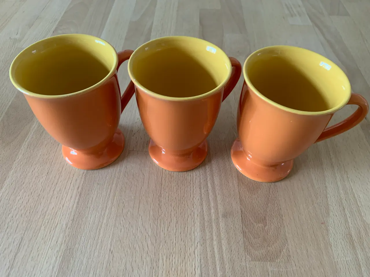 Billede 2 - 3 ens porcelænskrus