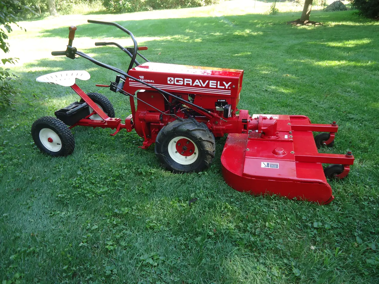 Billede 5 - Købes BILLIG havetraktor køre & klippeklar stor ok
