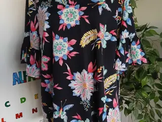 Bluse. Junarose. 46