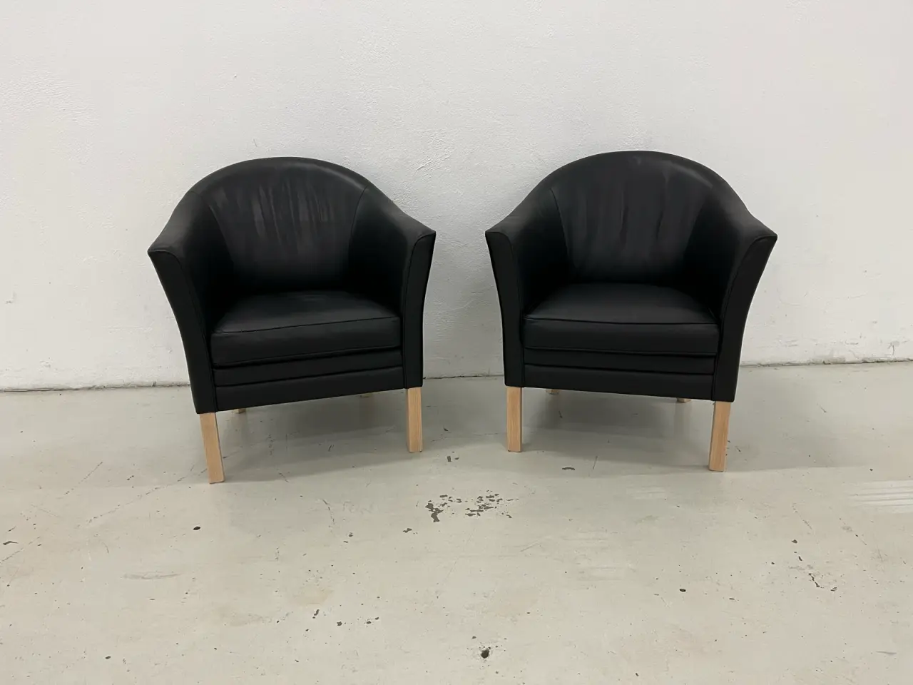 Billede 3 - 2 Designer Mogens Hansen MH80 stole i sort premium