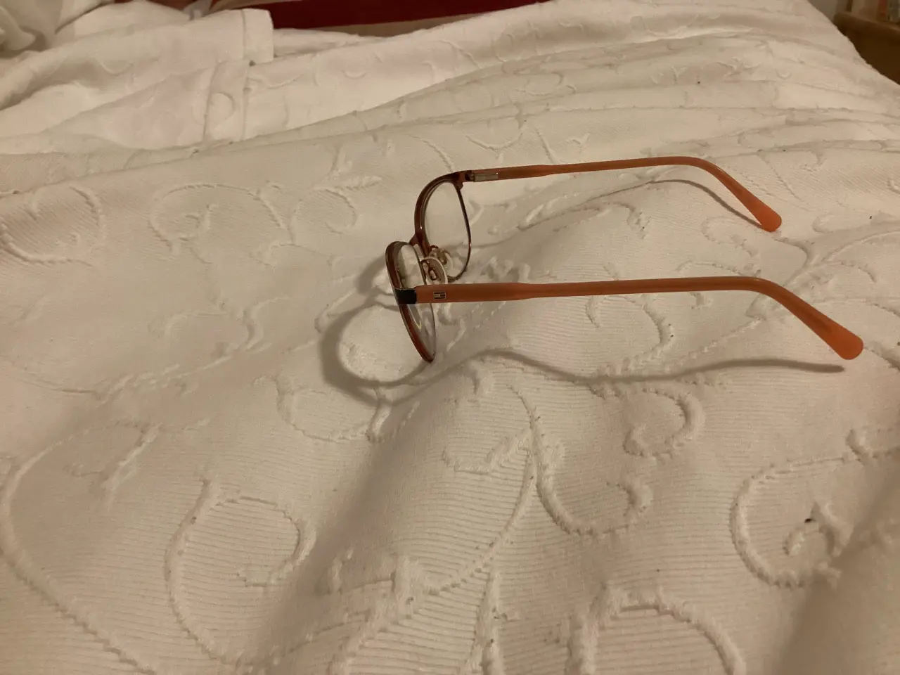 Billede 7 - 2 Tommy Hilfiger ladies glasses frames