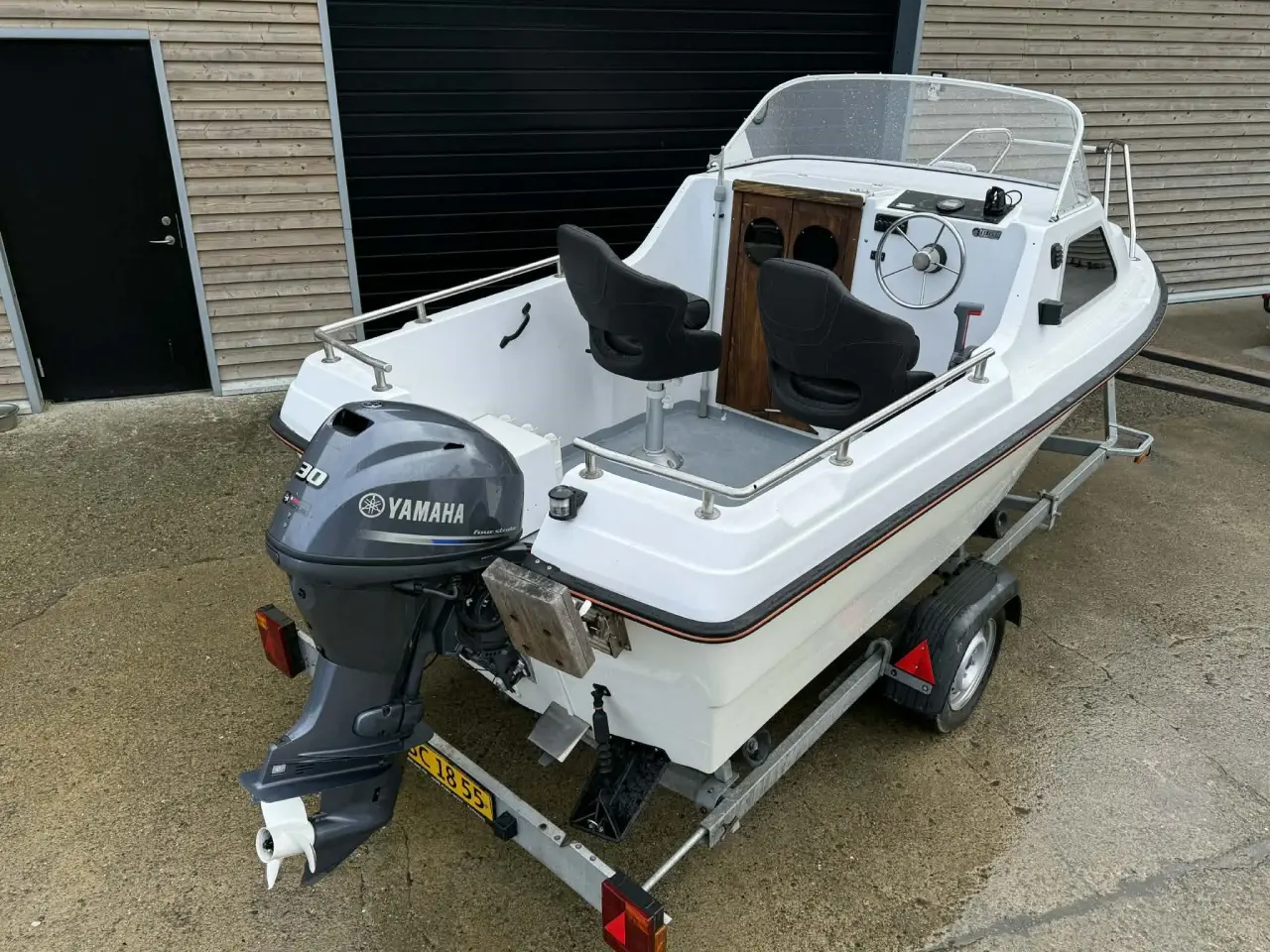 Billede 1 - Uttern 4450C Kabinebåd med Yamaha F30