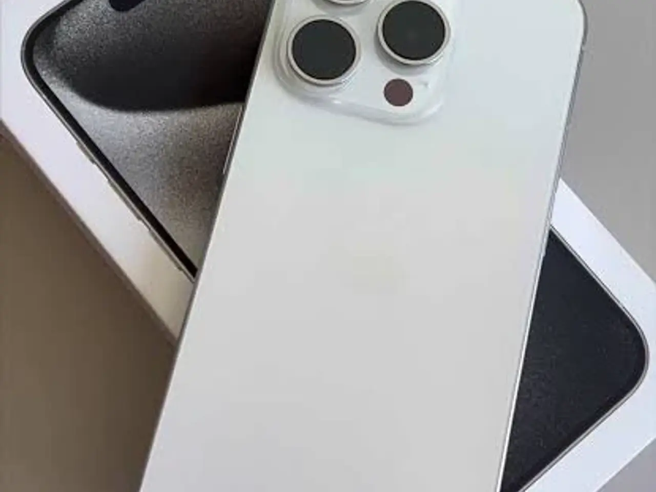 Billede 1 - iPhone 15 pro til salg