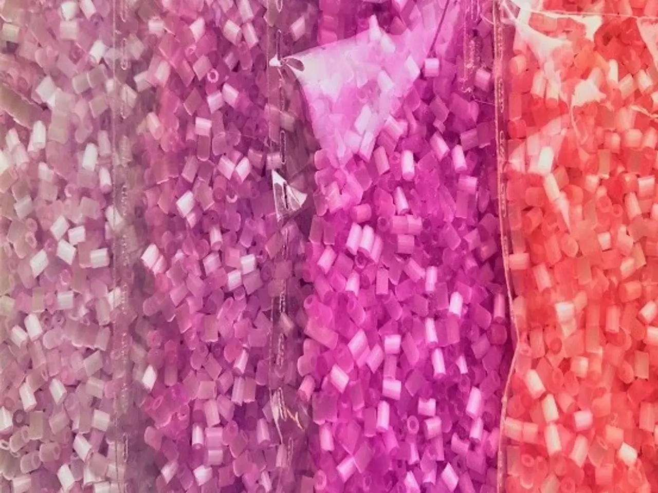 Billede 5 - Rørperler i pink, lilla, mintgrønne pasteller.Glas