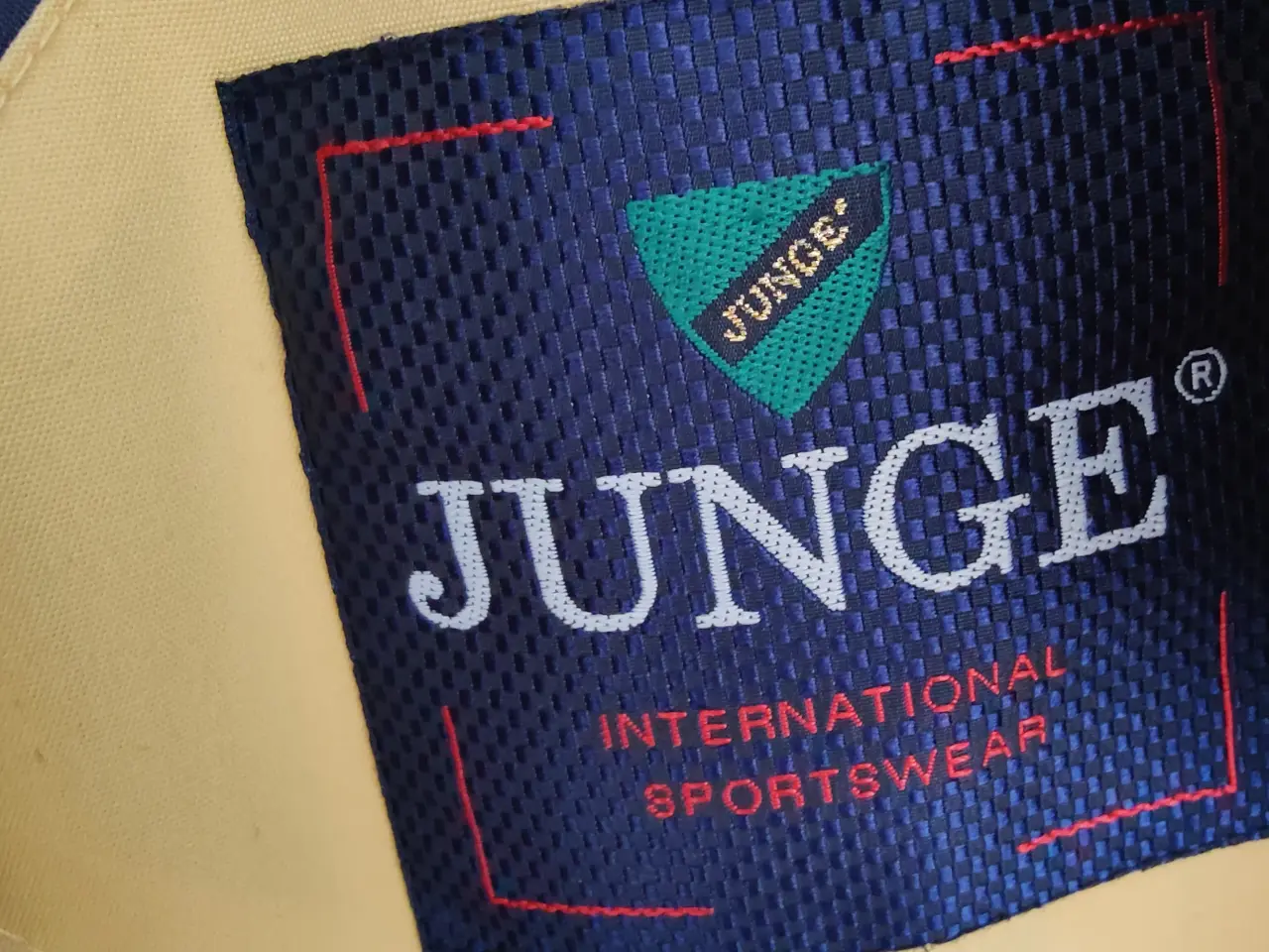 Billede 7 - 2 i 1 Junge vintage jakke, str. 46