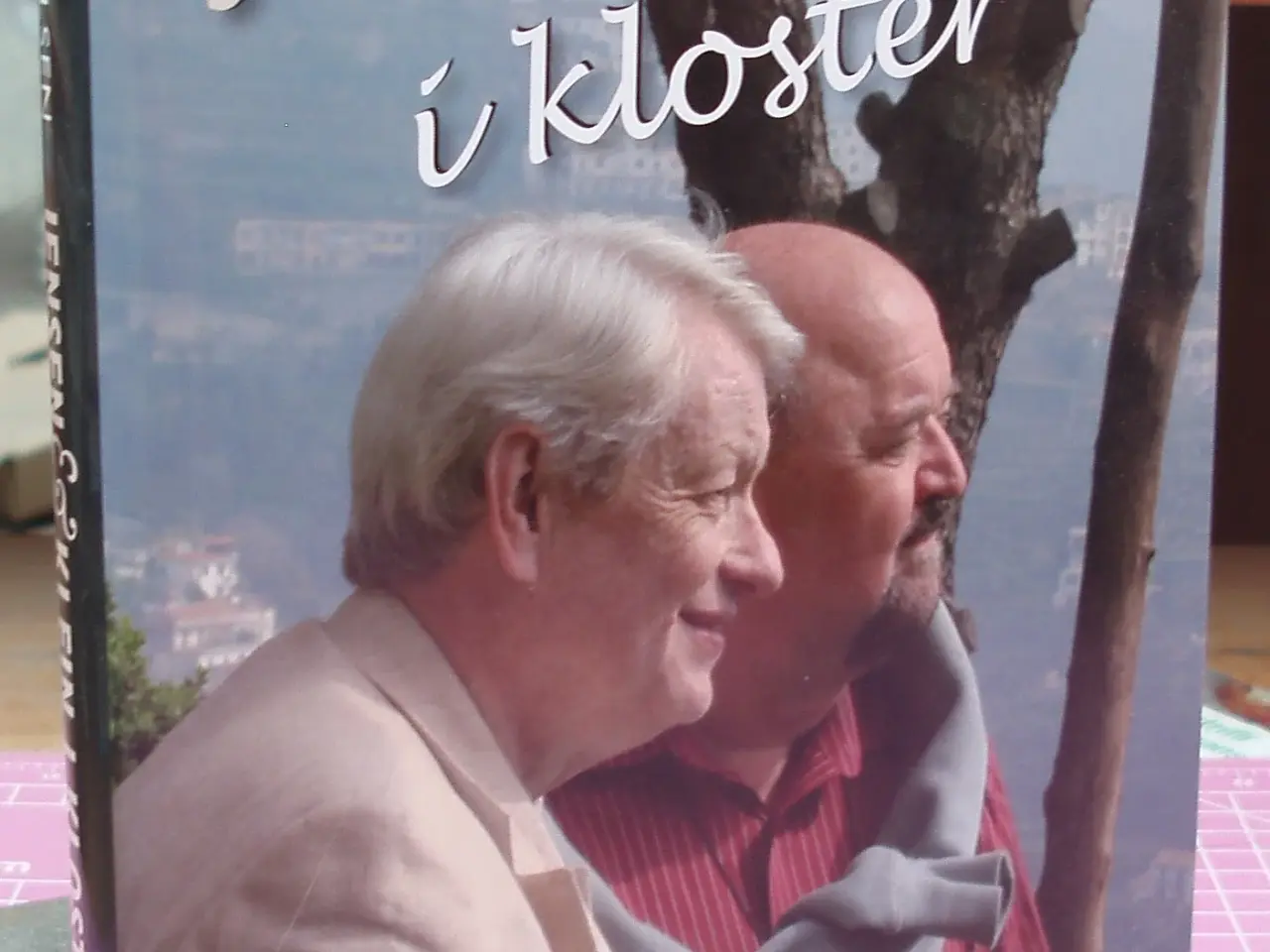 Billede 1 - Jensen & Klein i kloster - Claus Ib Olsen