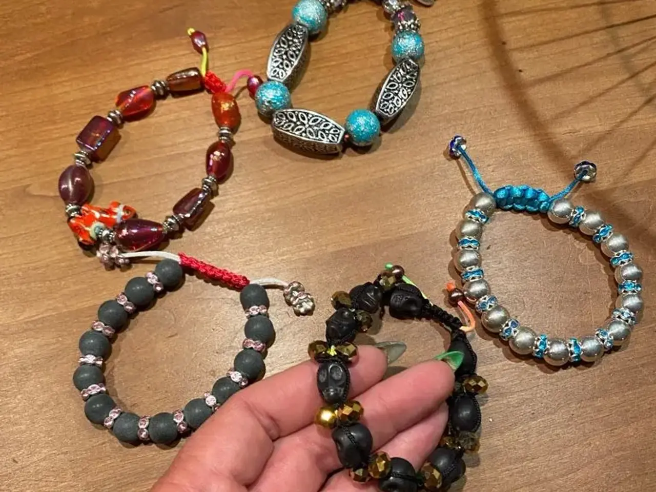 Billede 5 - Nye knyttede armbånd