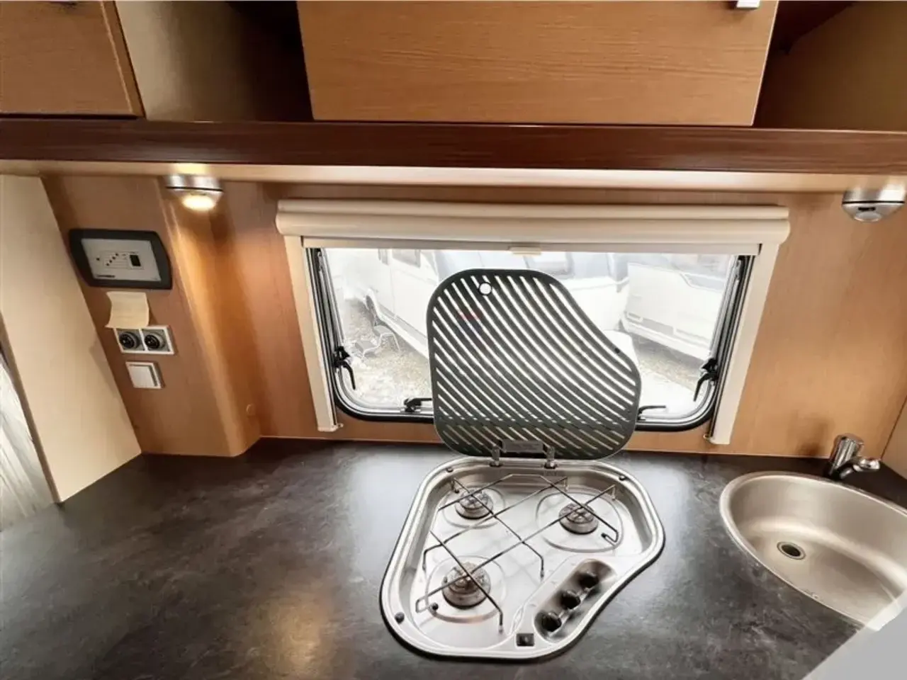 Billede 11 - Kvalitetsvogn Hymer Sporting 440