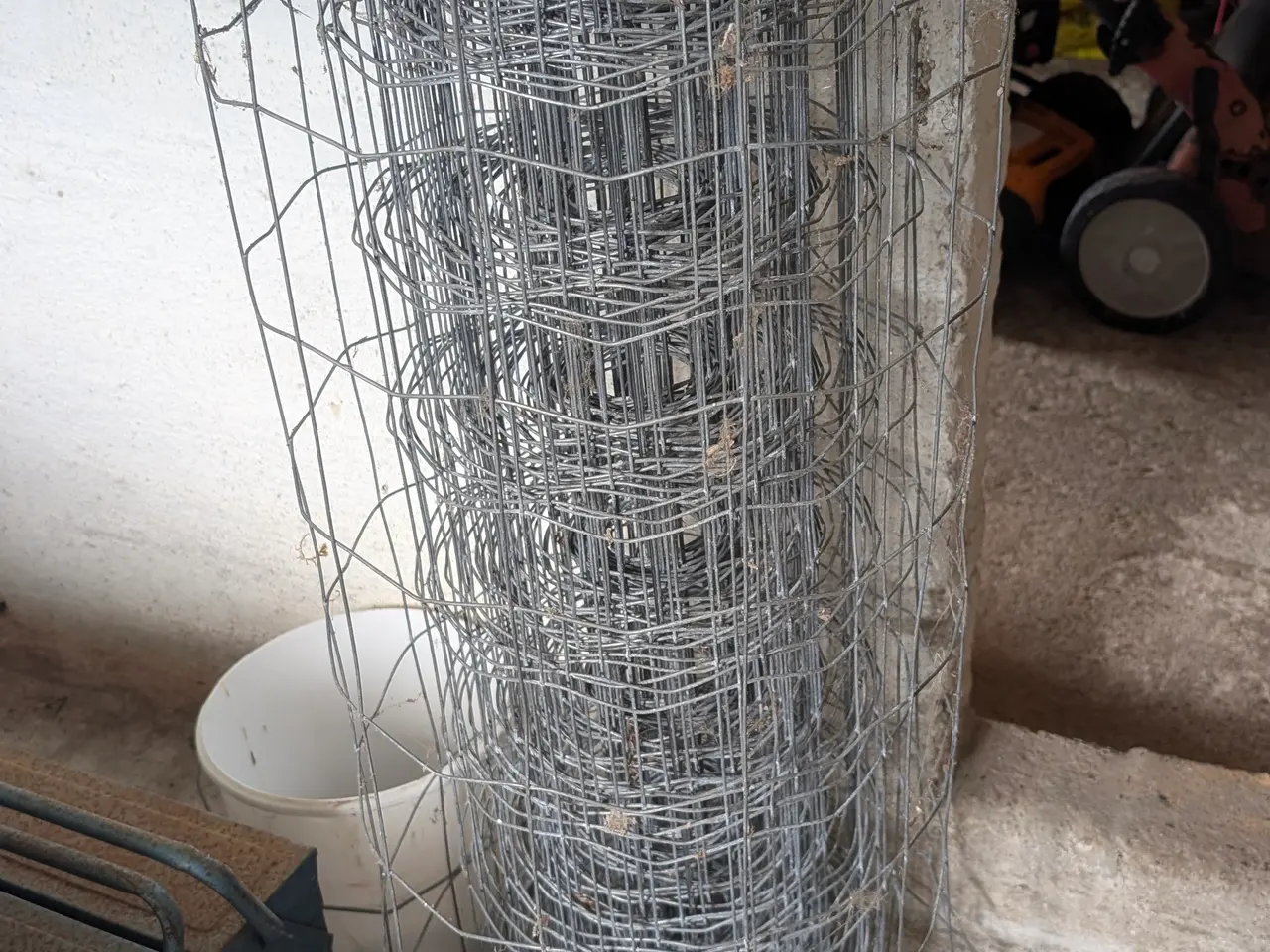 Billede 1 - Havehegn galvaniseret 90 cm, cirka 8-10 meter.