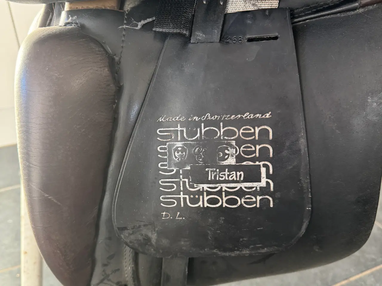 Billede 4 - Mørkebrun Stübben Tristan dressursadel.