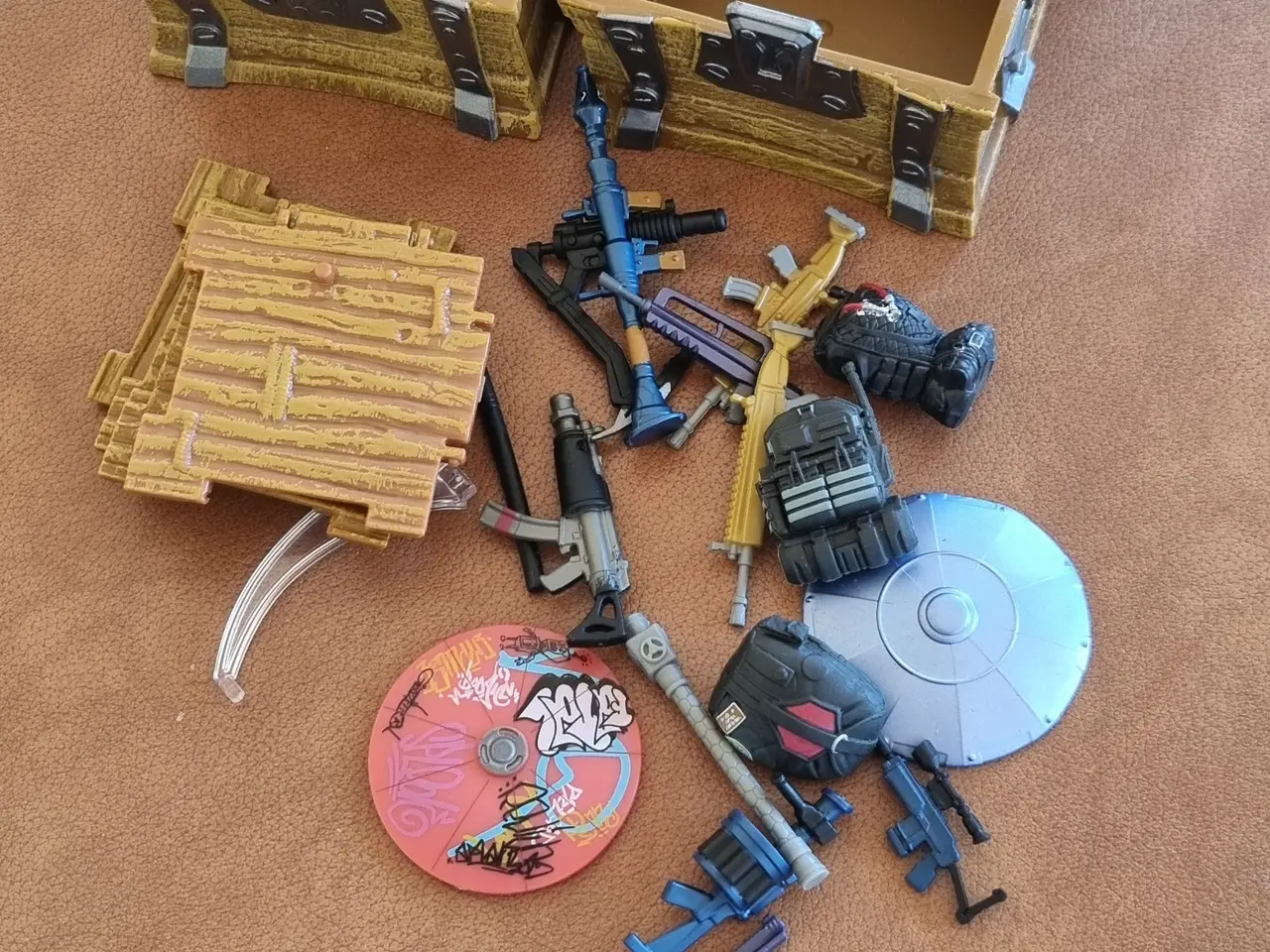 Billede 5 - Samling af Fortnite figurer og transportmidler