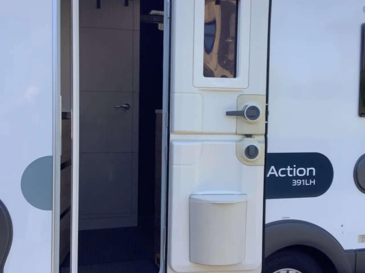 Billede 4 - ADRIA ACTION 391 LH med mover mv.