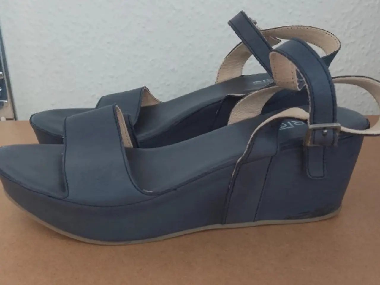 Billede 2 - Khrio wedge