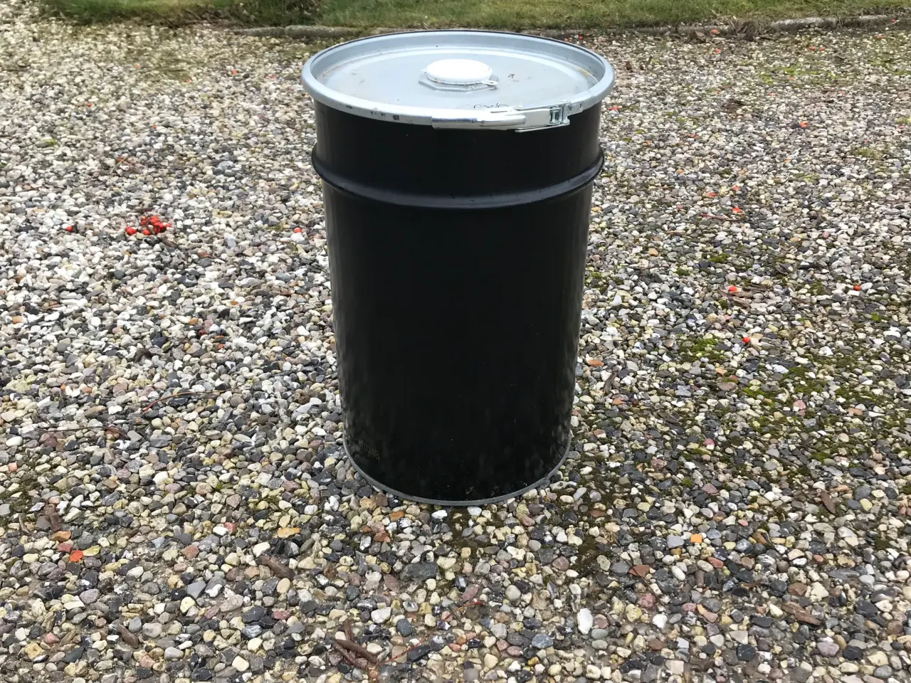 Billede 1 - Fodertønde til sikker opbevaring af foder