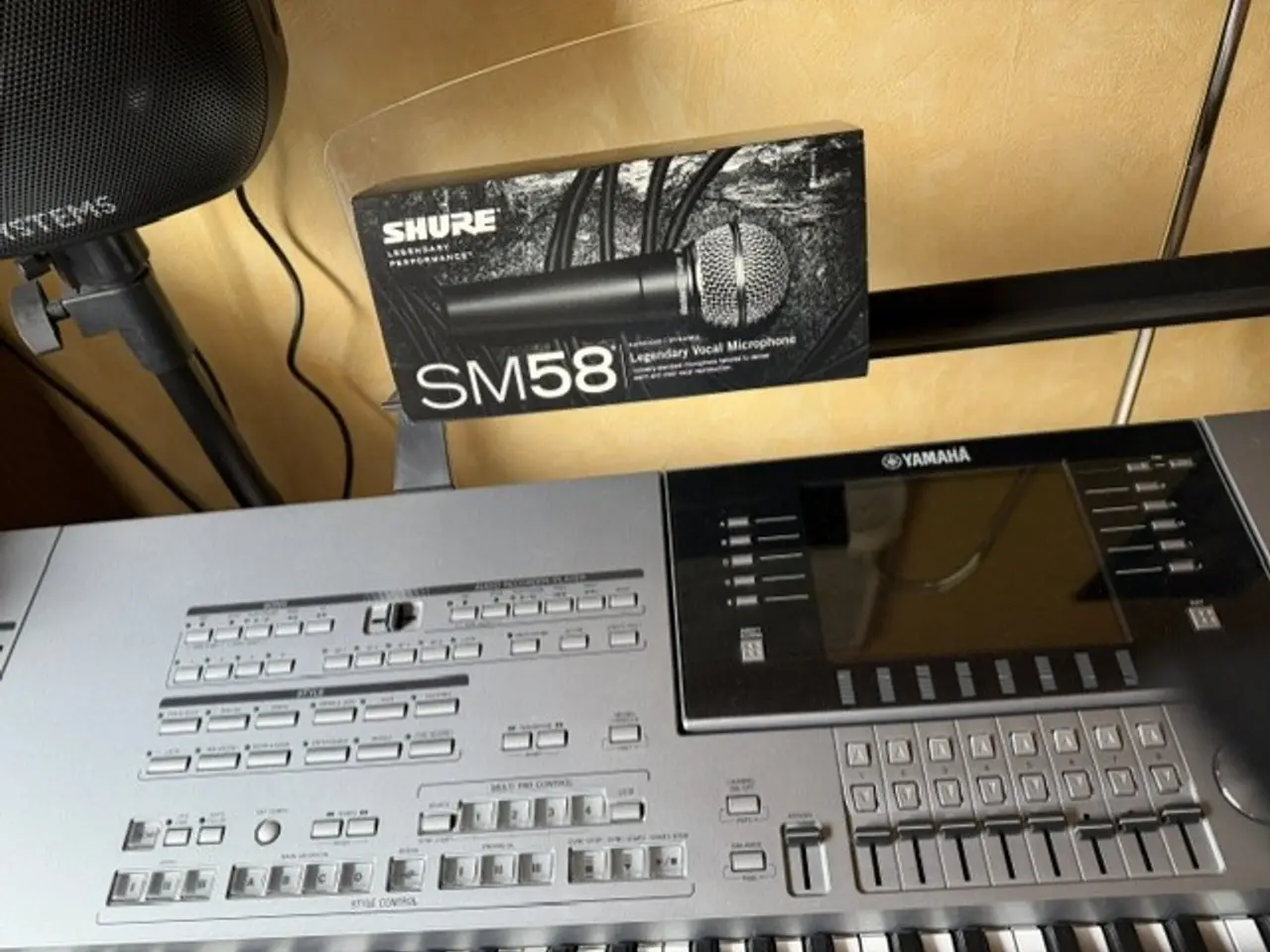 Billede 2 - Yamaha tyros 5  lang model 76  tangenter   