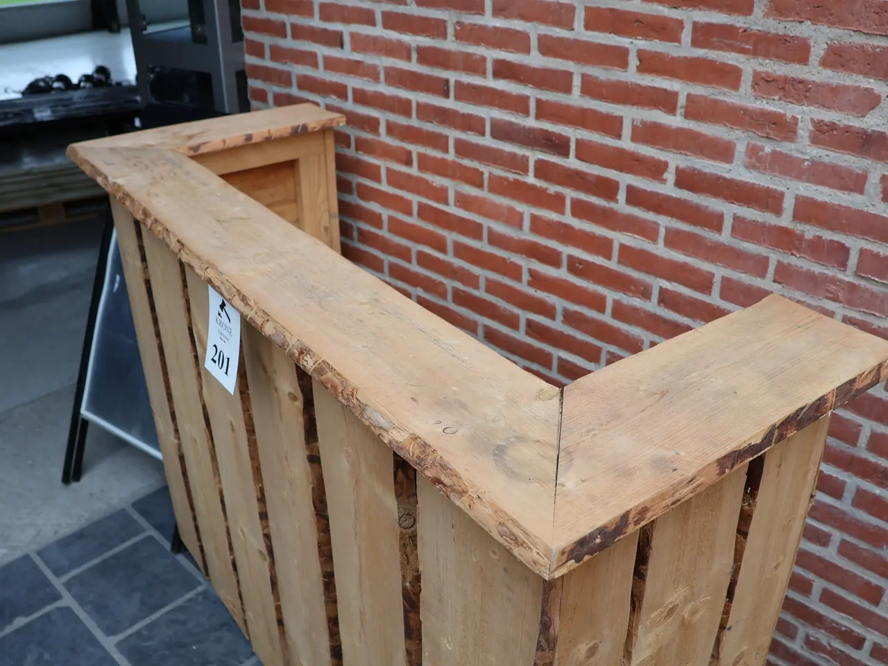 Billede 4 - Bar på hjul m/2 stk gadeskilte
