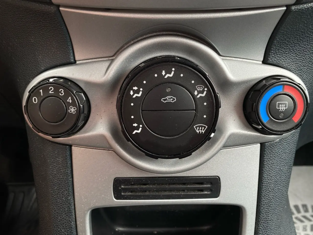 Billede 10 - Ford Fiesta 1,25 Trend 60HK 3d