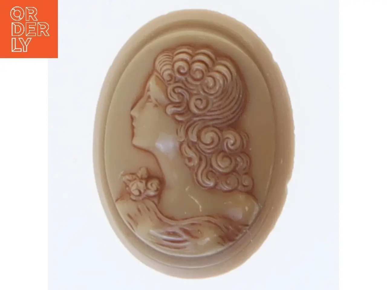 Billede 1 - Oval horn broche med portræt (str. 4 cm)