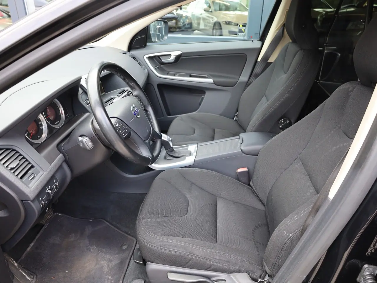 Billede 2 - Volvo XC60 2,4 D5 215 Kinetic aut. AWD Van