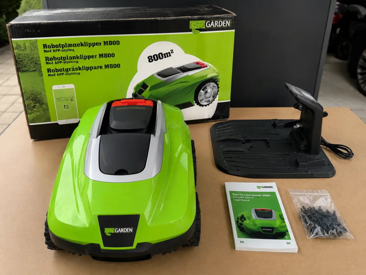 Billede 1 - Robotplæneklipper M800 – NY – 800 m²