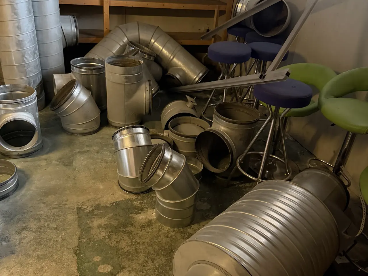 Billede 2 - Stort parti ventilationsrør + udsugningsmotor 