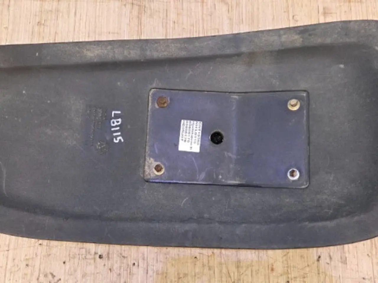 Billede 10 - New Holland LB115 Hjulskærm R. 85806175