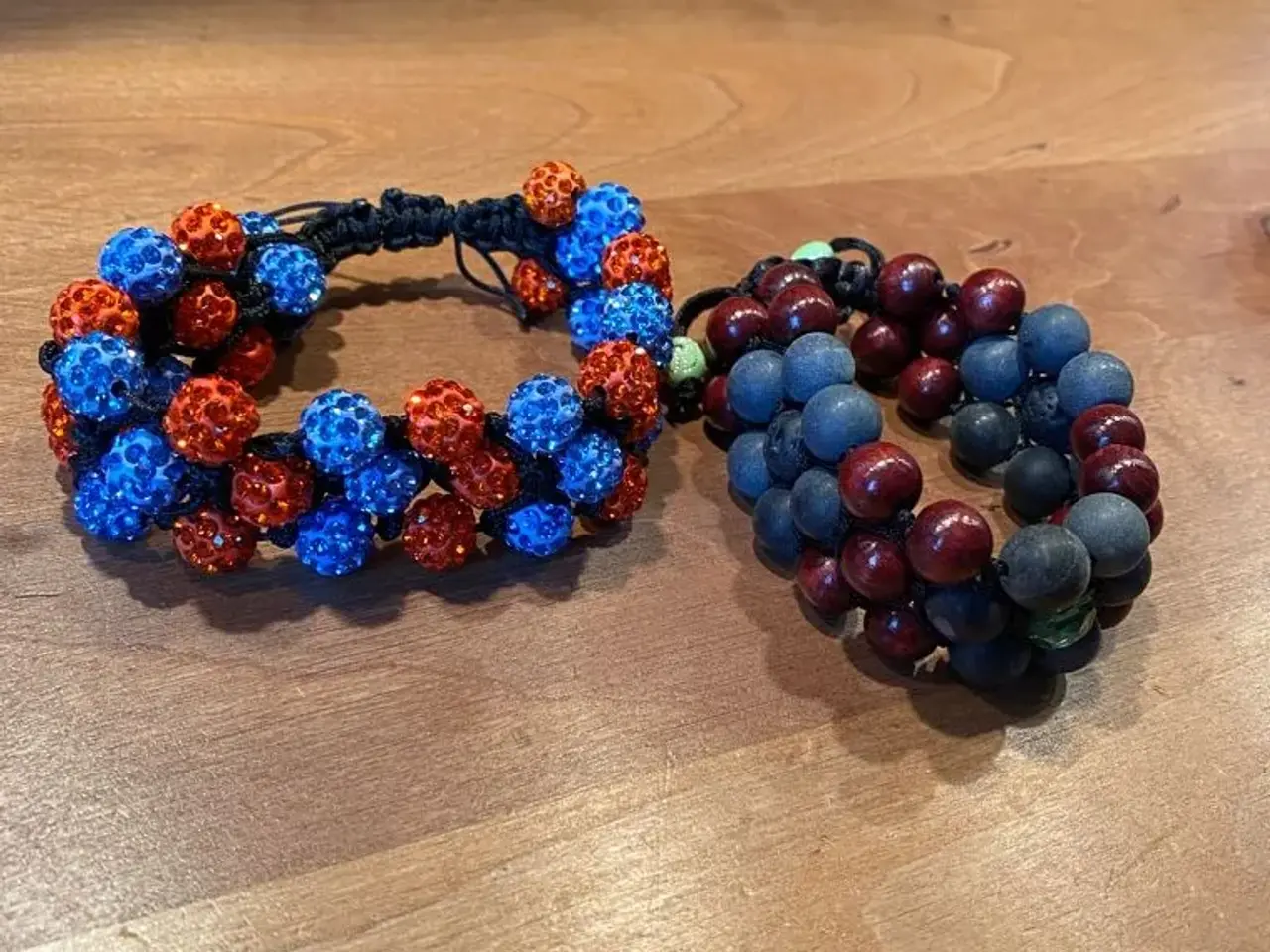 Billede 8 - Flotte nye knyttede armbånd