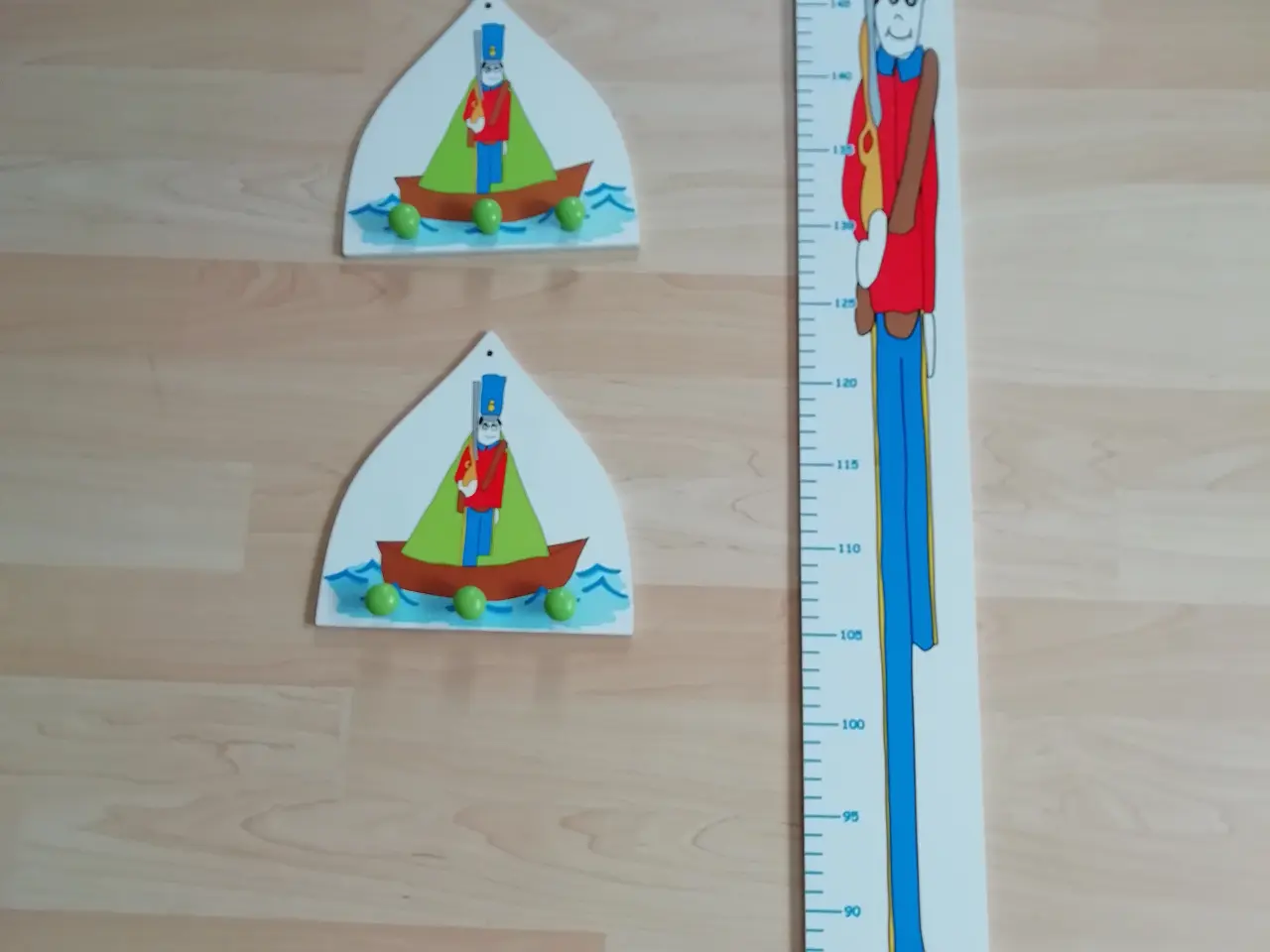 Billede 1 - knagerække med motiv
