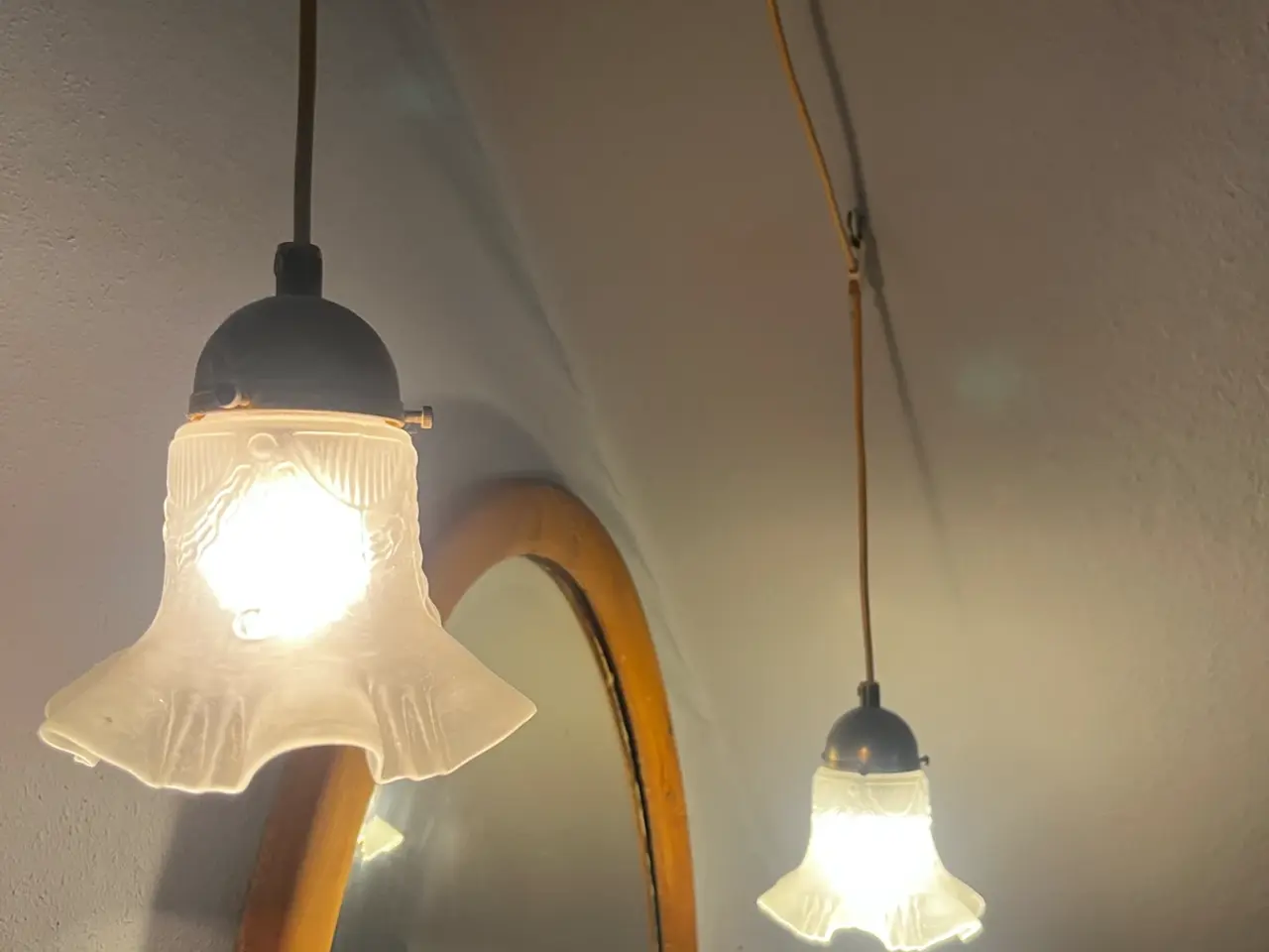 Billede 2 - 4 matchende lamper i messing og  glas 