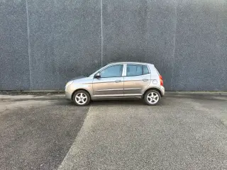 Kia Picanto 1,1 Active 65HK 5d