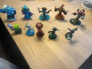 Blandet skylanders figurer