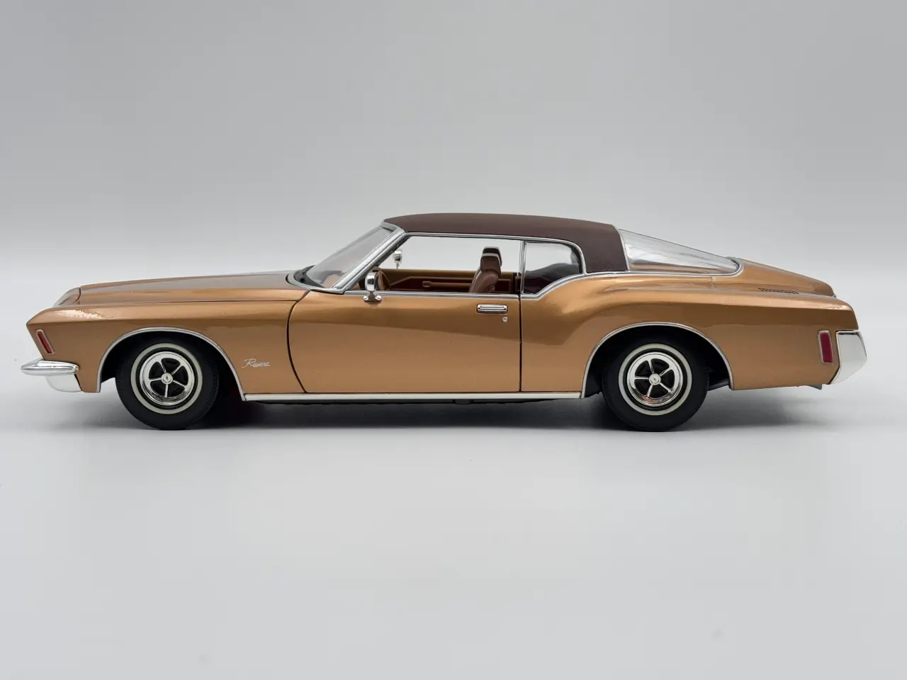 Billede 3 - 1971 Buick Riviera 1:18 Super flot!