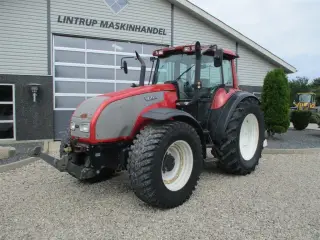 Valtra T190 Med frontlift og affjedret foraksel