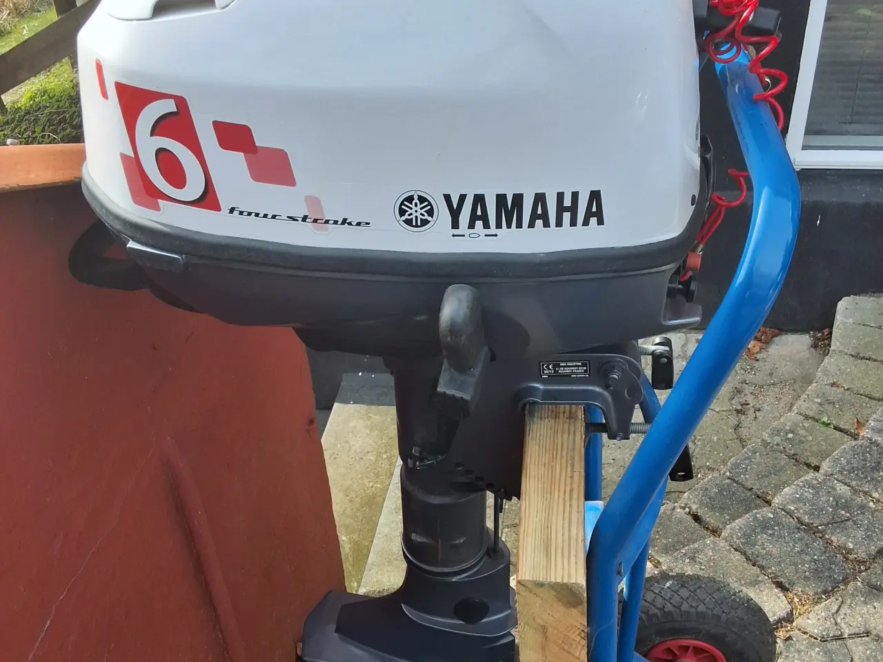 Billede 1 - Påhængsmotor Yamaha 6 HK m kort ben 