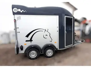Cheval Liberte Gold 3