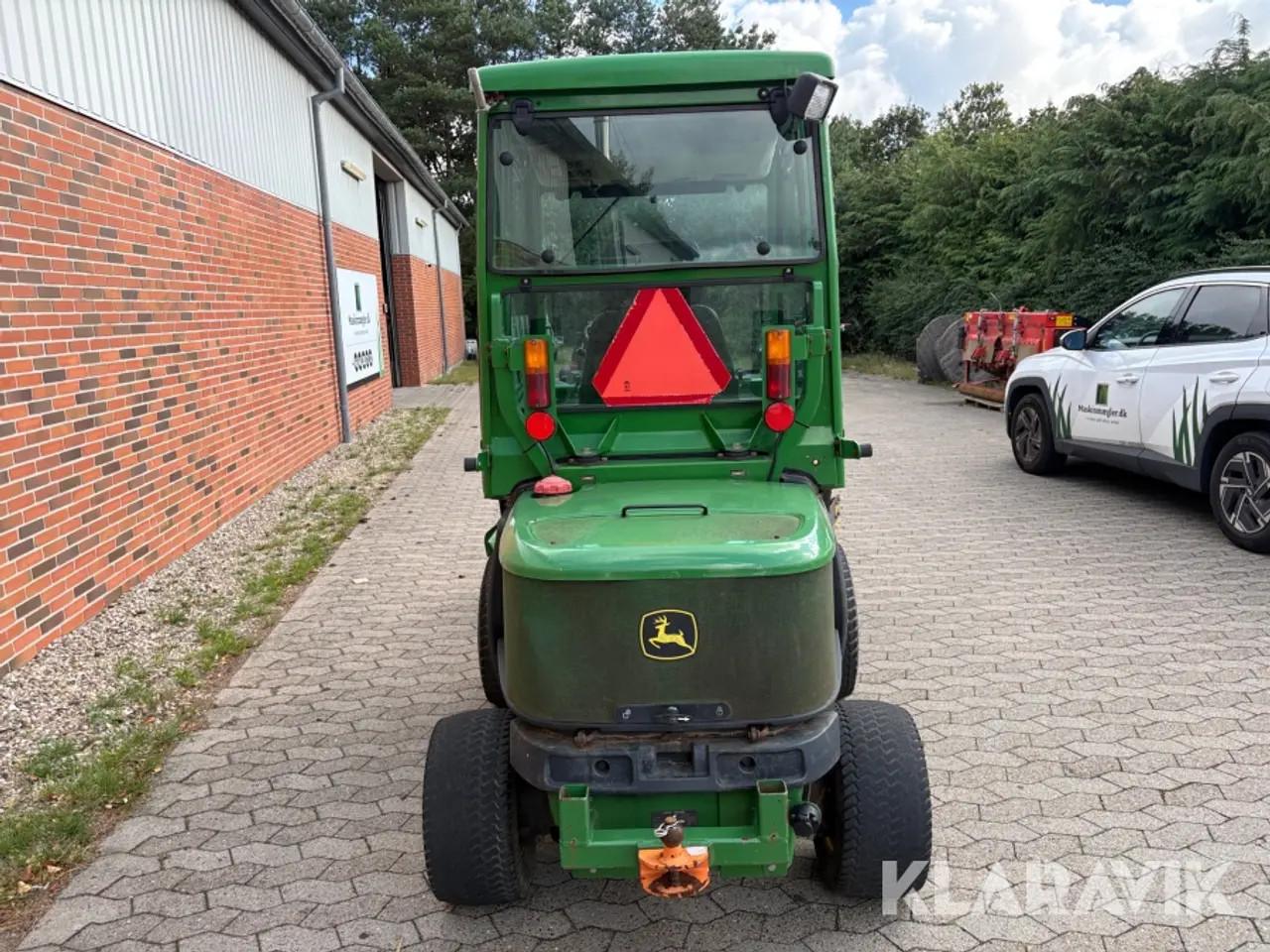 Billede 3 - Redskabsbærer John Deere 1545 med kost