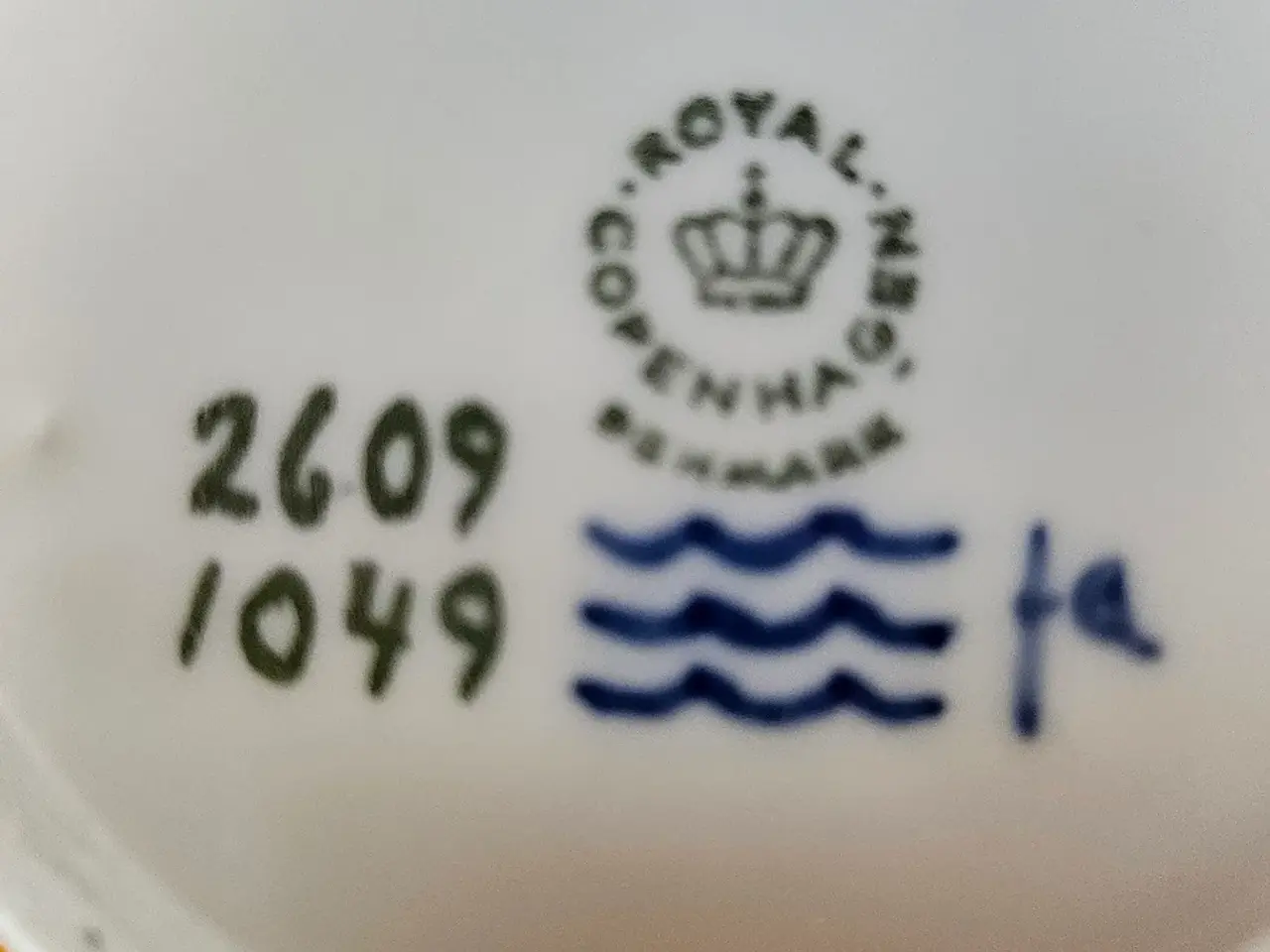 Billede 2 - Royal Copenhagen vase med sejlskib og Kronborg