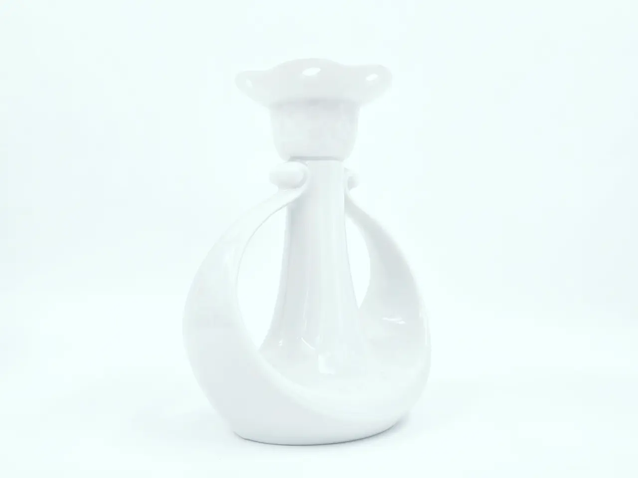 Billede 1 - Elegance Hvid Lysestage Med Blondekant nr. 72. sortering 1