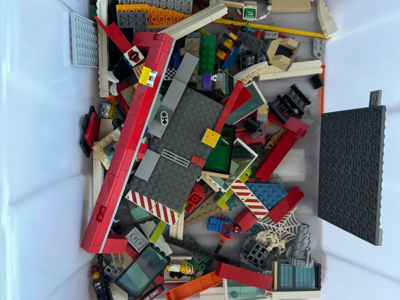 Billede 5 - LEGO spændende sager.